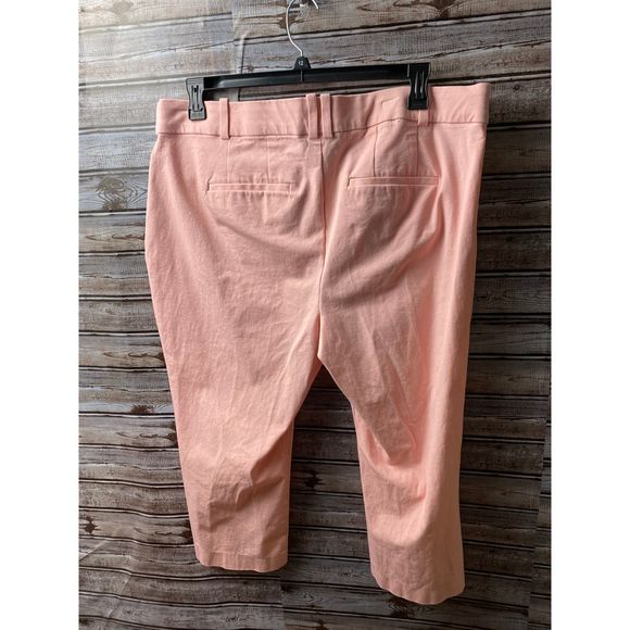 LANE BRAYANT croped pant              RR - Picture 6 of 7